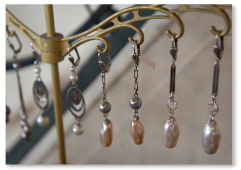 jeanne-danjou-jewel-paris-handmade-france-costume-jewelry-collection-little-price-earring-vintage-antique-bead-whole-sale-14
