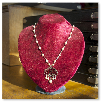 jeanne-danjou-paris-costume-jewelry-antique-vintage-jewels-beads-necklace-stamped-2